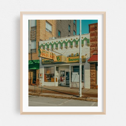 Gust Asp Party Store 02