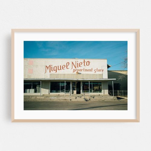Miguel Nieto Department Store, Presidio