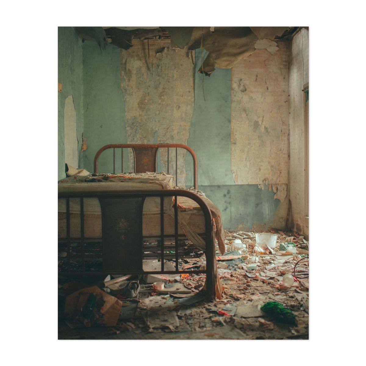 Grace's Archive House 04 – image 1 of 2