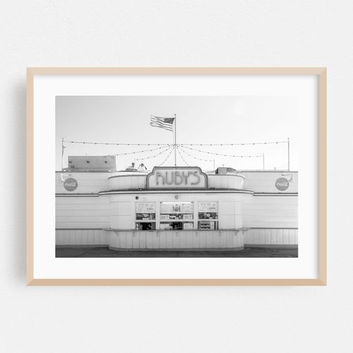 Ruby's, Balboa Pier B&W