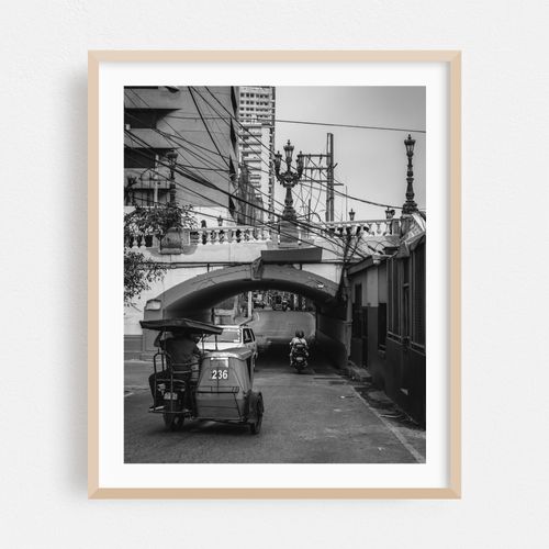 Tricycle, Binondo B&W