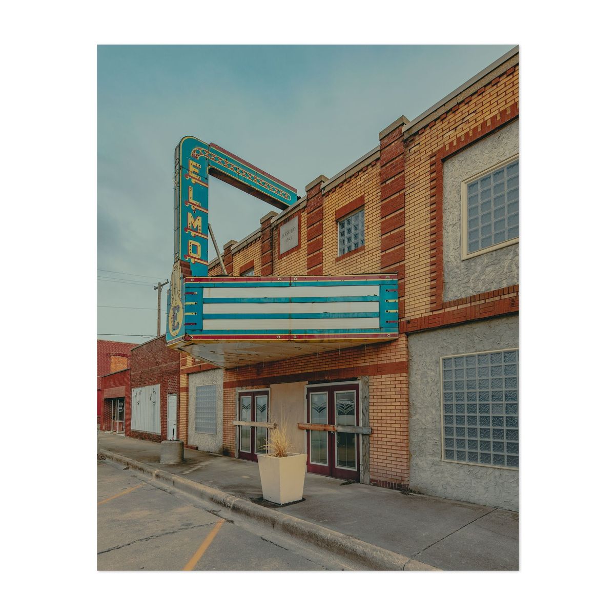 Elmo Theatre – image 1 of 2