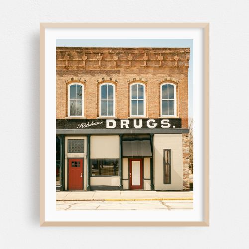 Holohan's Drugs on Route 66, McLean