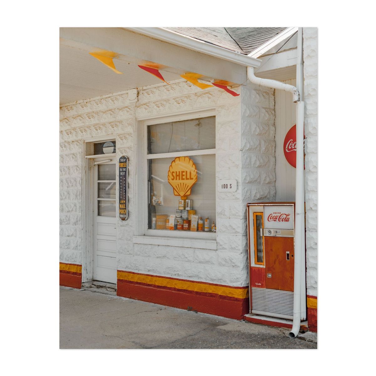 Sigel Shell Service Station 02 – image 1 of 2