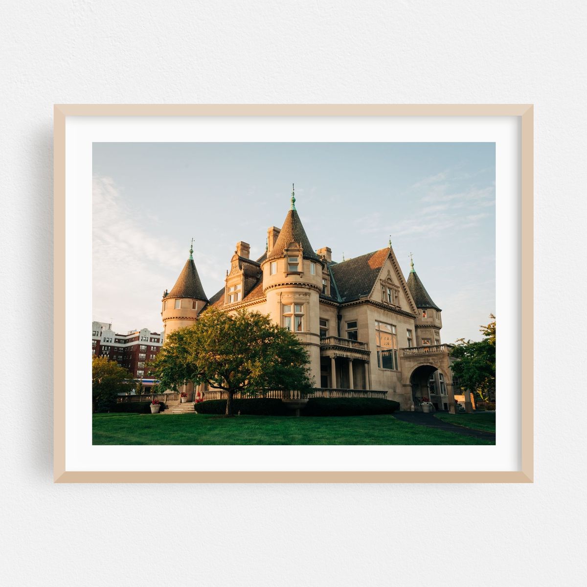 Tierney Alumni House, Detroit 01 – image 1 of 3