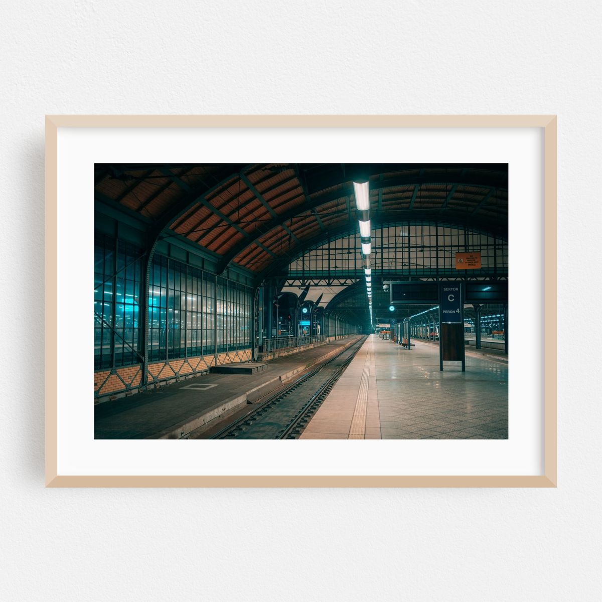 Wrocław Główny 01 – image 1 of 6