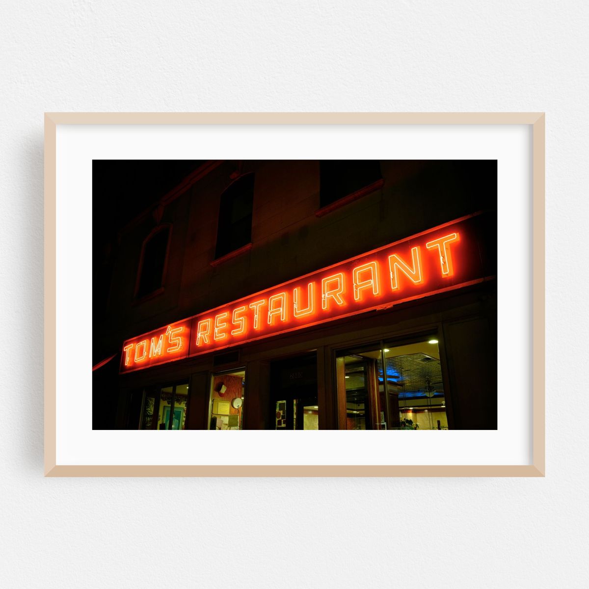 Tom's Restaurant 02 – image 1 of 6