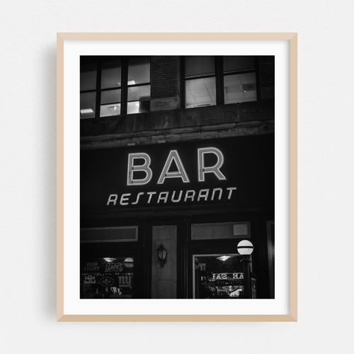 Bar or Restaurant? B&W
