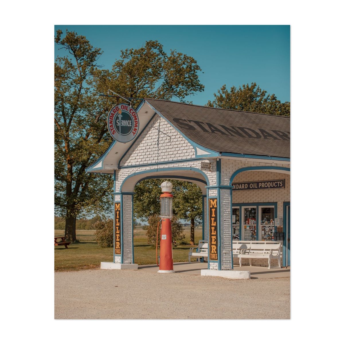 Standard Oil Station 01 – image 1 of 2
