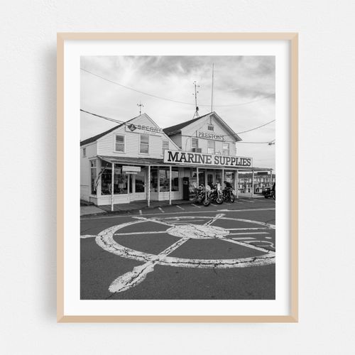 Preston's Marine Supplies B&W