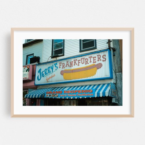 Jerry's Famous Frankfurters, Elizabeth