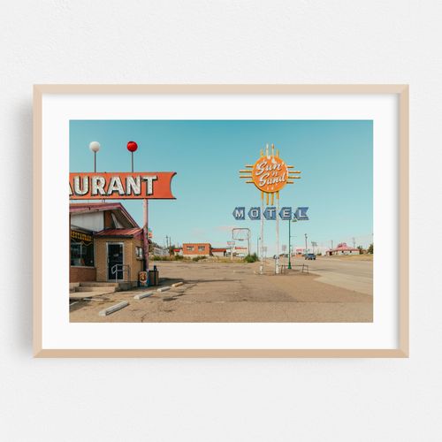 Sun 'n Sand Motel 02