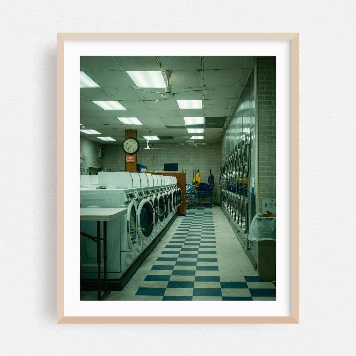 Laundromat, Philadelphia – image 1 of 12