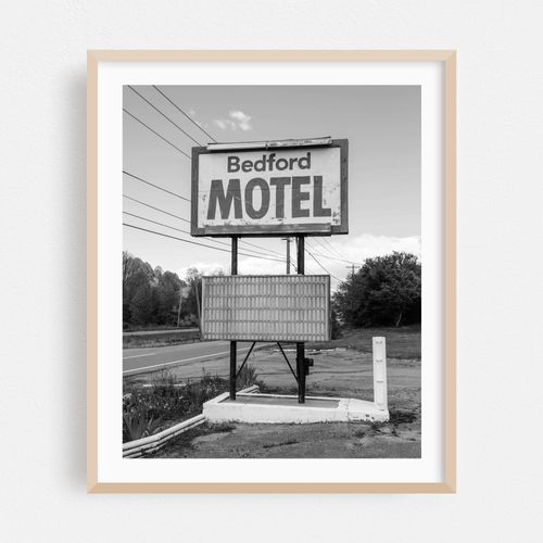 Bedford Motel B&W