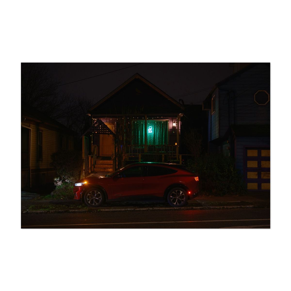 Alien Mustang – image 1 of 2