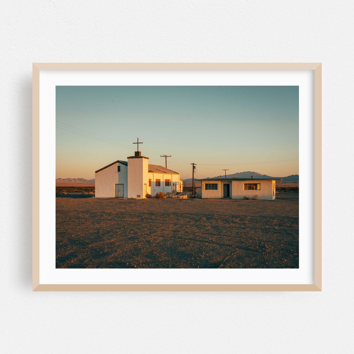 Amboy on Route 66 02 – image 1 of 3