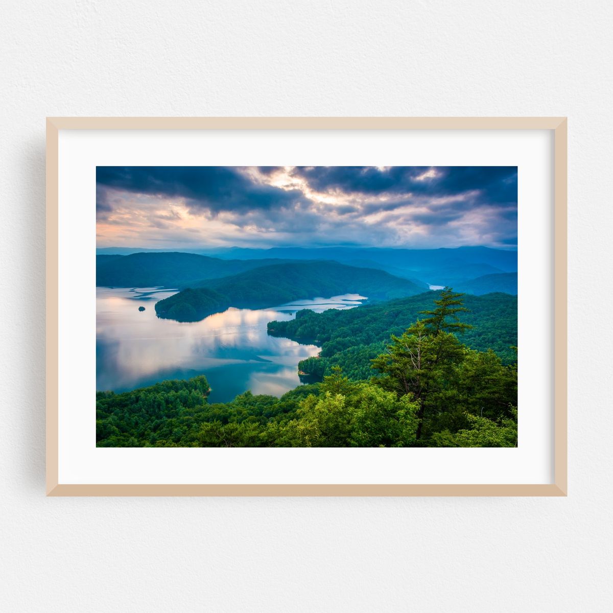 Lake Jocassee – image 1 of 6
