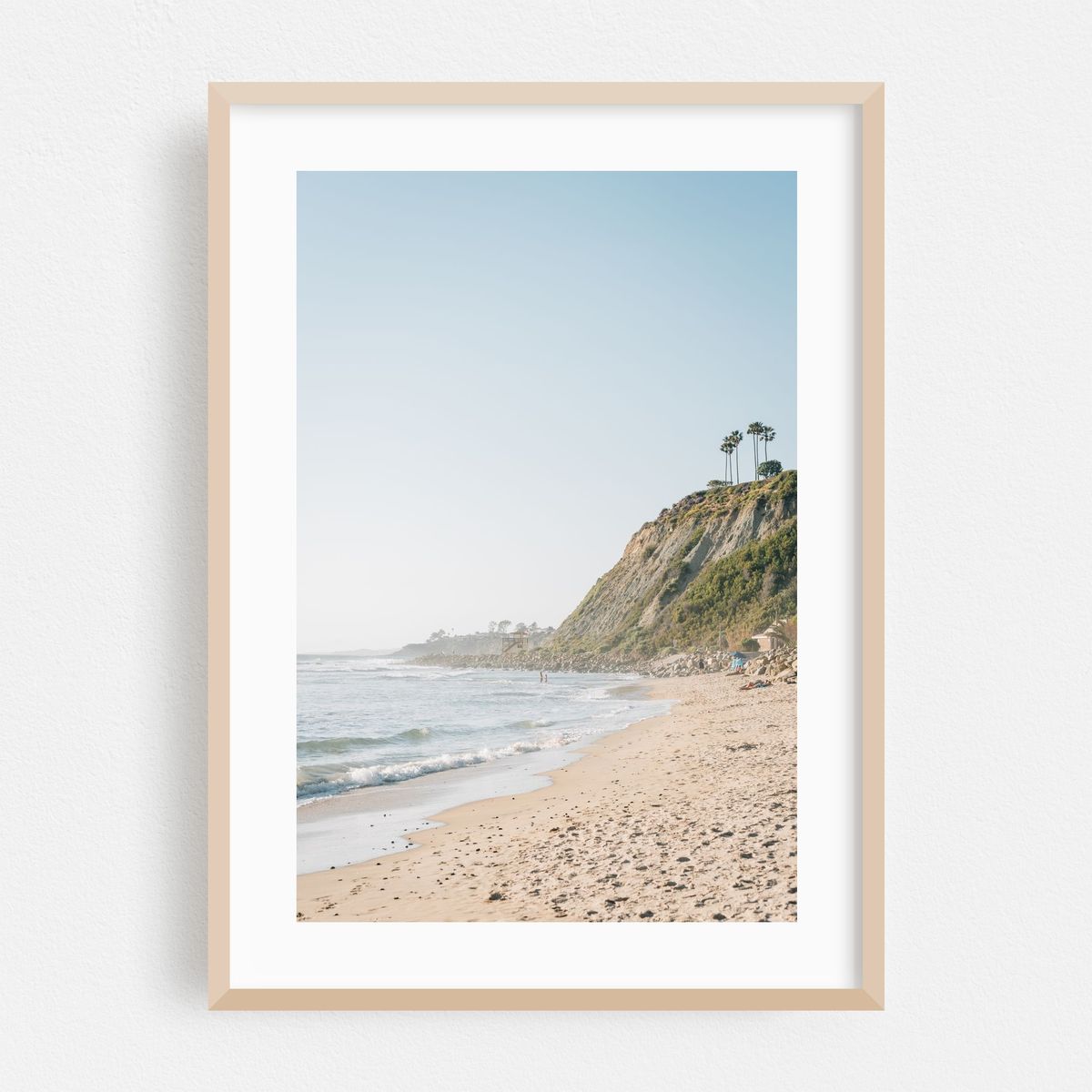 Cliffs, Strand Beach – image 1 of 16