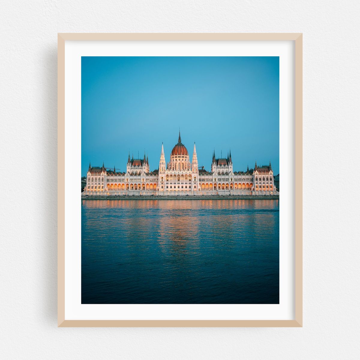 Hungarian Parliament Building, Budapest 04 – image 1 of 12