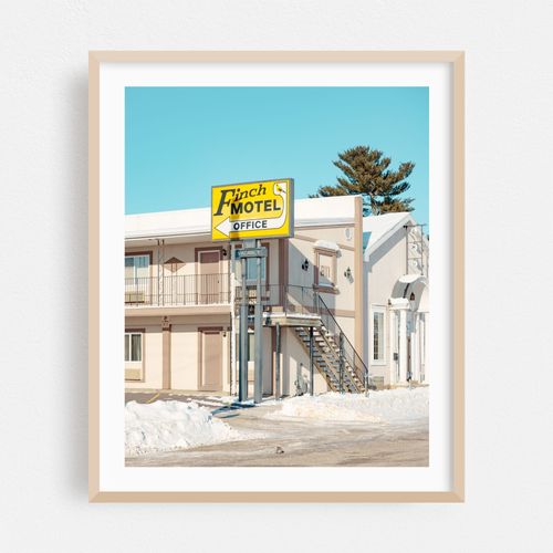 Finch Motel 01