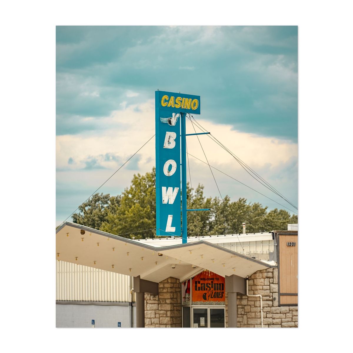 Casino Bowl 02 – image 1 of 2
