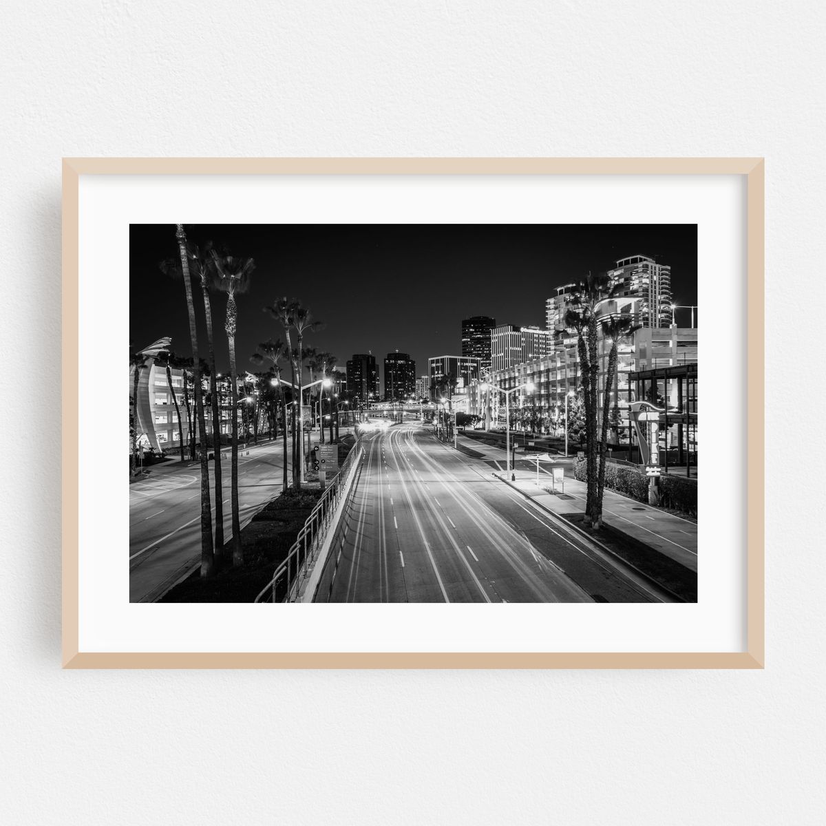 Shoreline Drive B&W – image 1 of 6