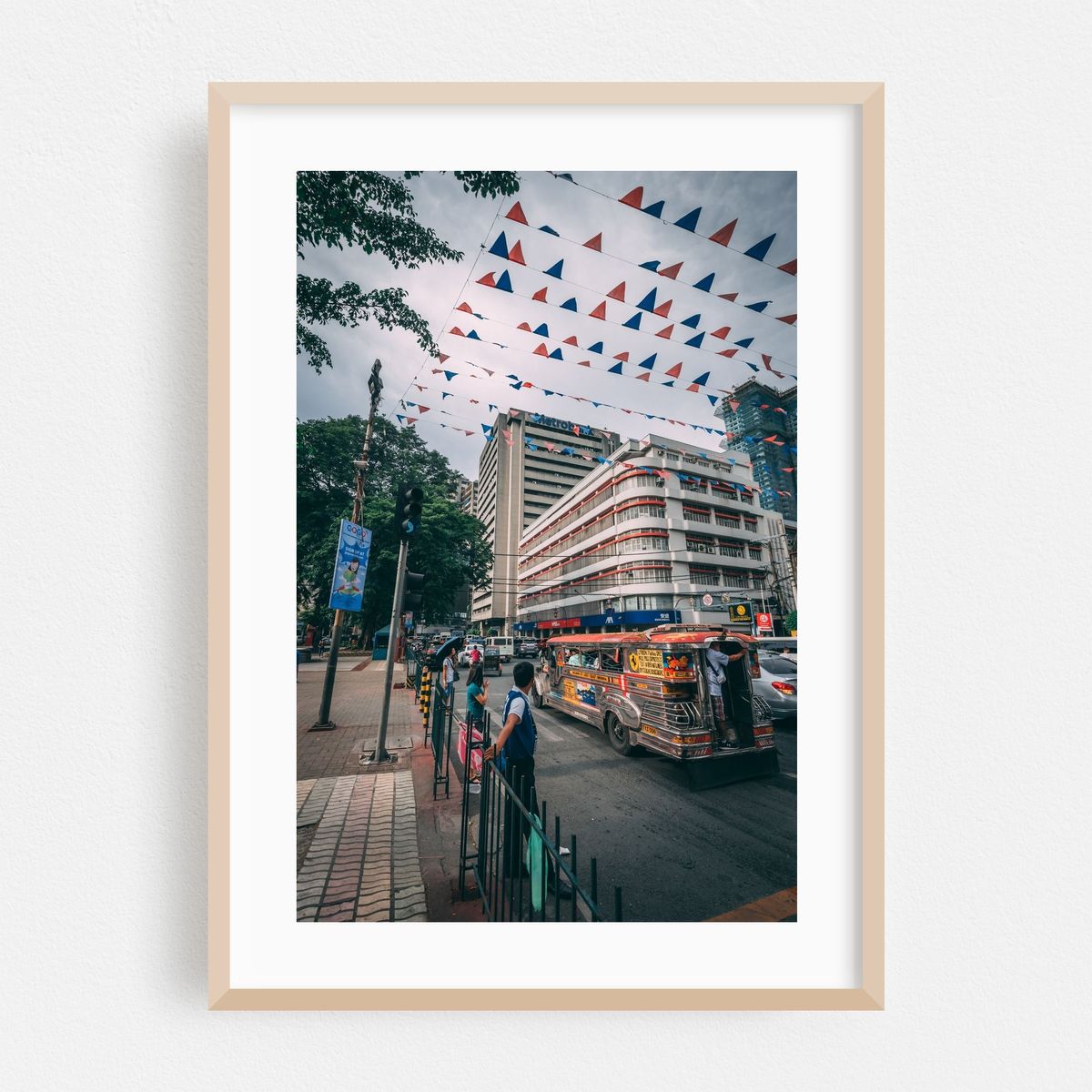Jeepney in Binondo 02 – image 1 of 16