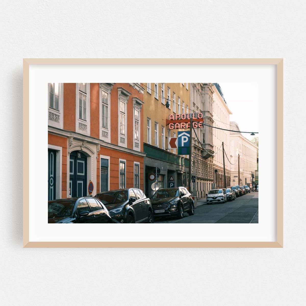Apollo Garage, Vienna 02 – image 1 of 6