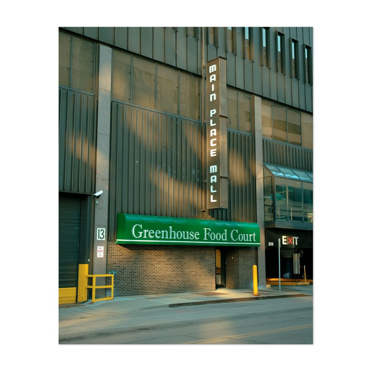 Main Place Mall, Buffalo – image 1 of 2