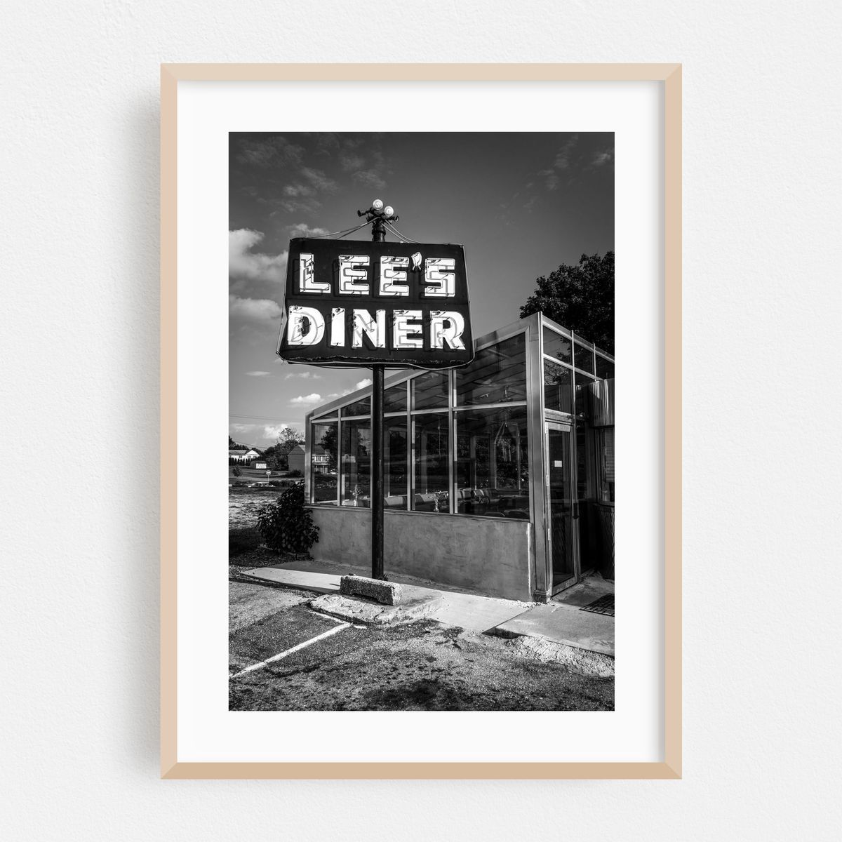 Lee's Diner – image 1 of 16