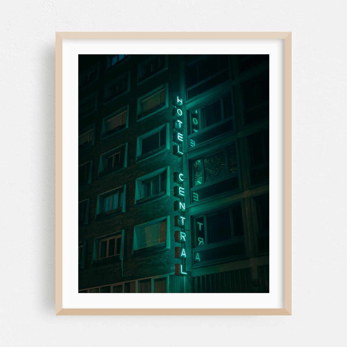 Hotel Central, Timișoara 02 – image 1 of 12