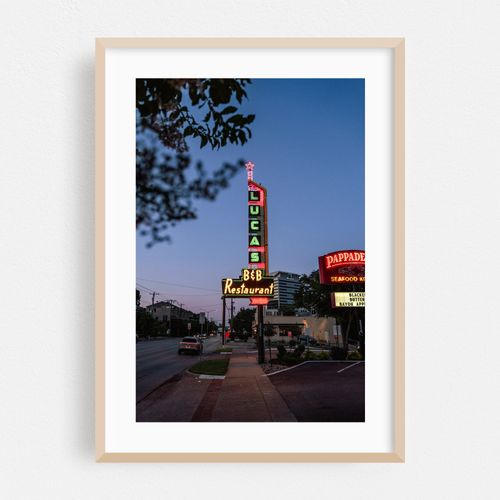 Lucas' B & B Restaurant - Dallas, Texas