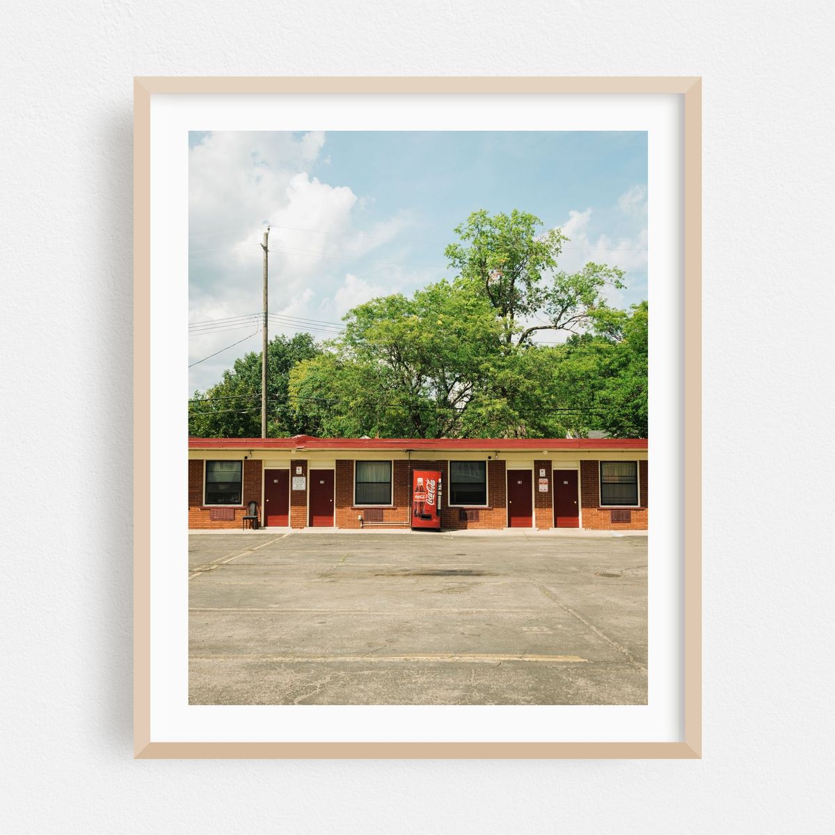8 Wood Motel, Ferndale 03 – image 1 of 12
