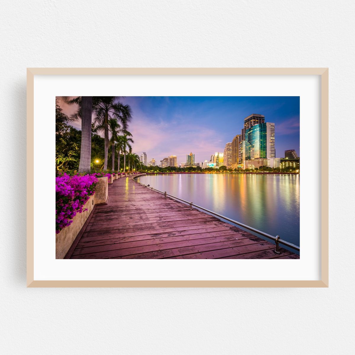 Palms along Lake Rajada – image 1 of 6