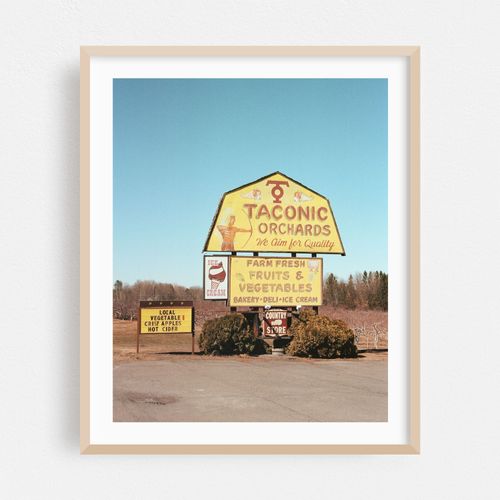 Taconic Orchards 01