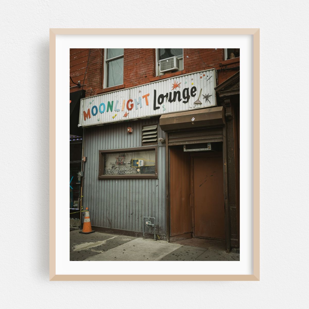 Moonlight Lounge, Paterson – image 1 of 12