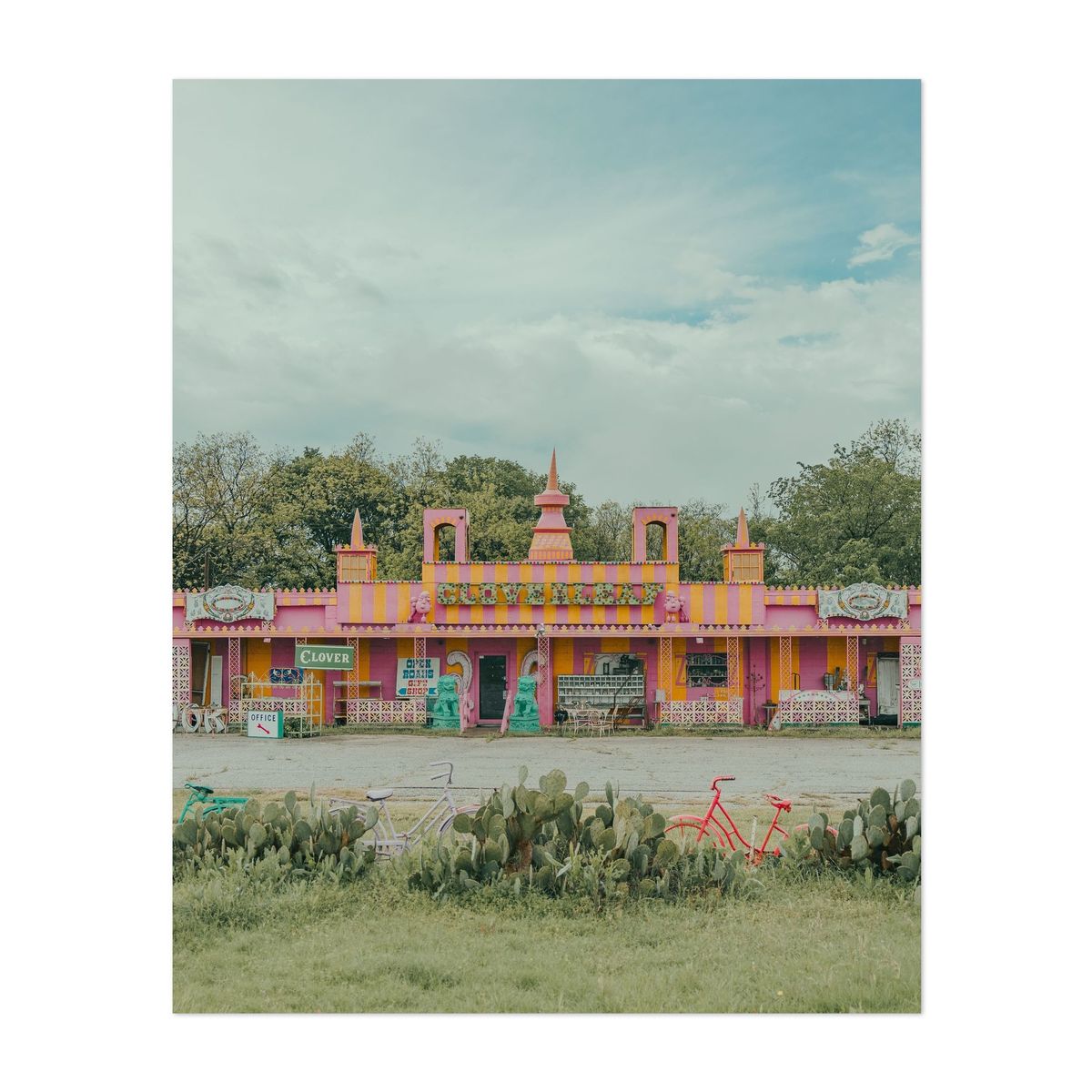 Cloverleaf 01 – image 1 of 2
