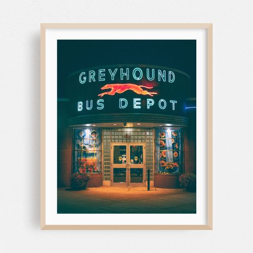 Greyhound Bus Depot, Huntington