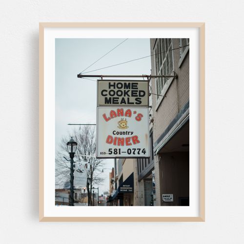Lana's Diner, Newport