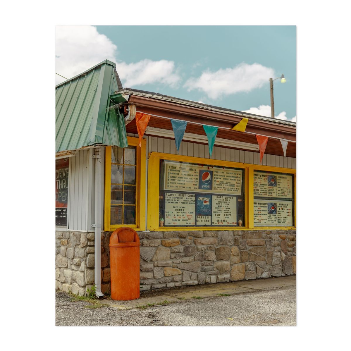 Daryl's Dine In 02 – image 1 of 2