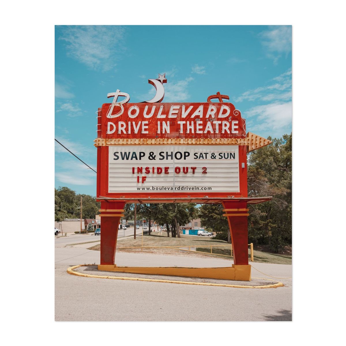 Boulevard Drive-In Theatre – image 1 of 2