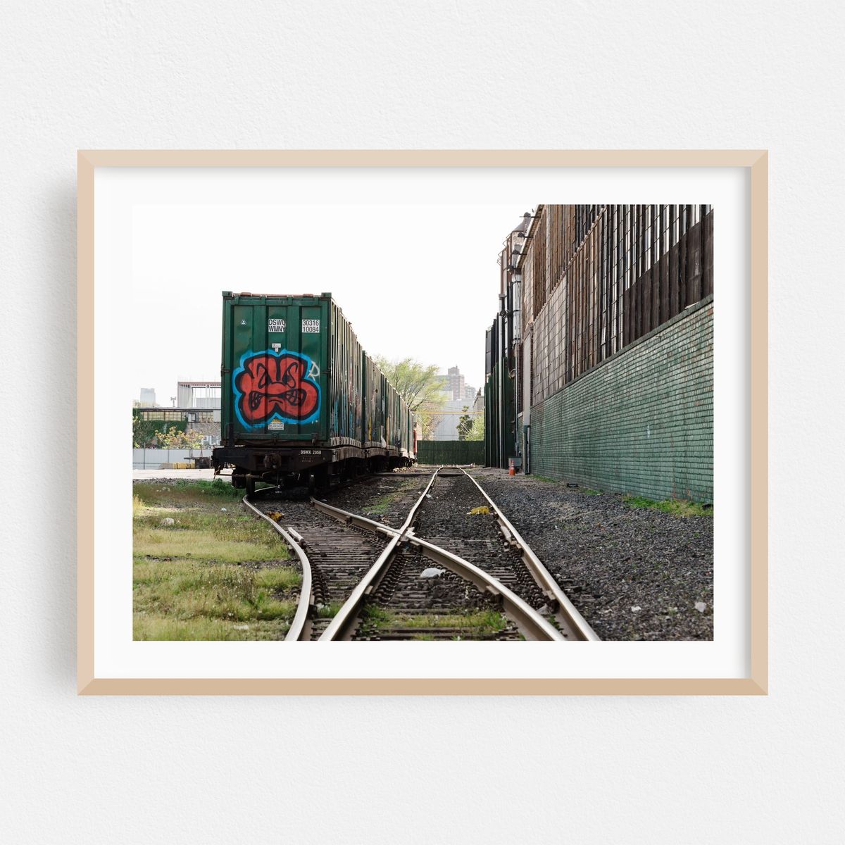 Rail, East Williamsburg 01 – image 1 of 3