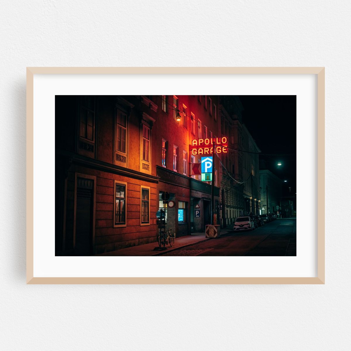 Apollo Garage Neon, Vienna 02 – image 1 of 6