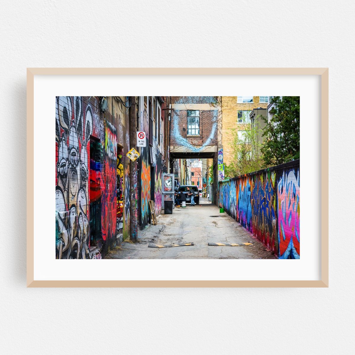 Fashion District Graffiti – image 1 of 6