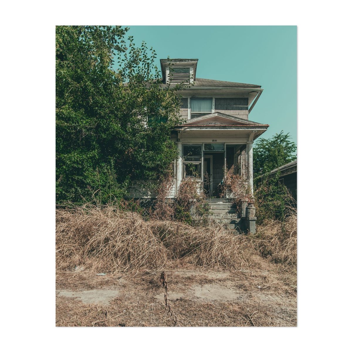 Abandoned in Cairo 01 – image 1 of 2