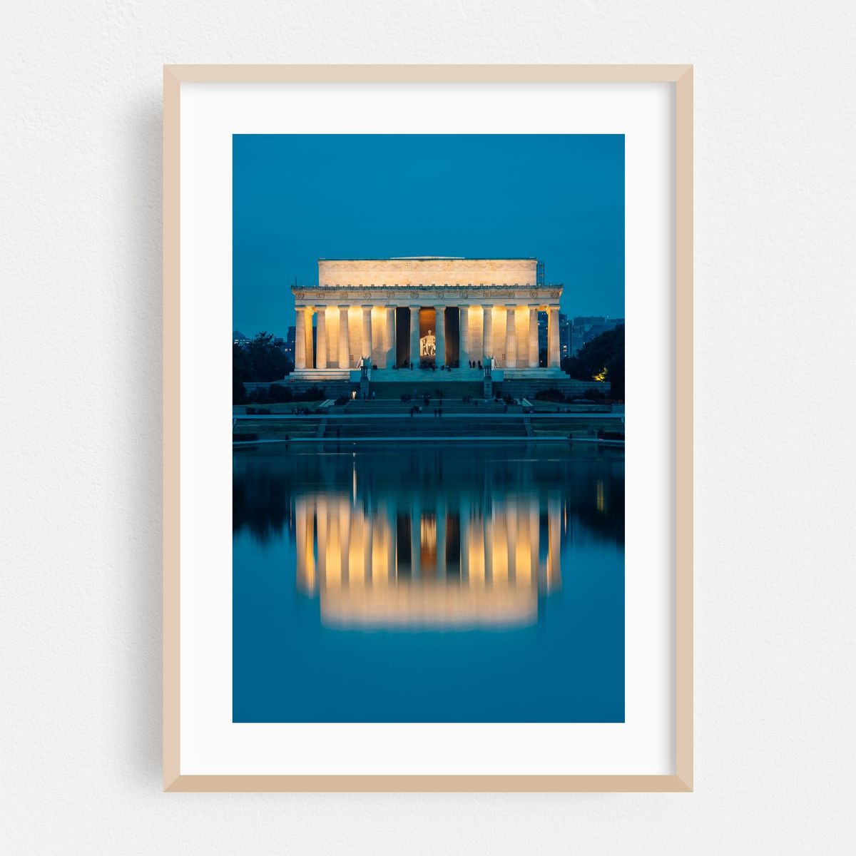 Lincoln Memorial Reflecting – image 1 of 16