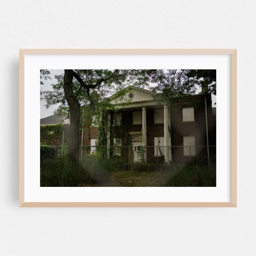 Abandoned on Governors Island 01