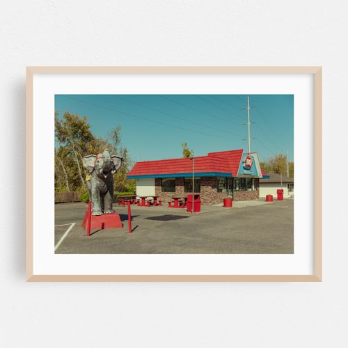 Dairy Queen Elephant in Chippewa Falls 02