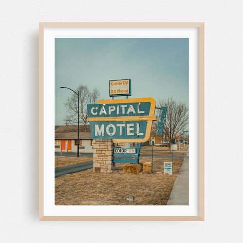 Capital Motel Sign 01