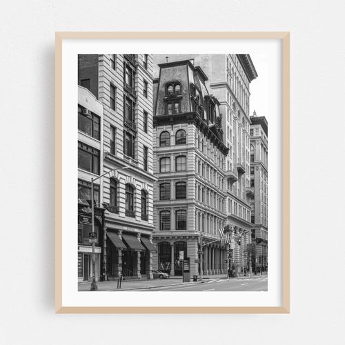 5th & 19th, Flatiron B&W